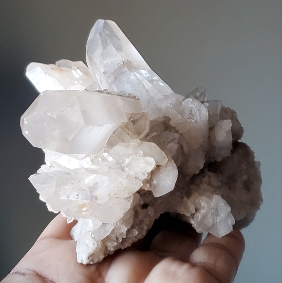 Quartz Crystal Cluster - Picture 4 of 14